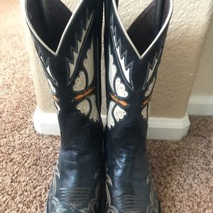 Very cute Cowboy Boots